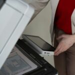 OCR AI dokumen logistik mengubah proses scan dokumen fisik menjadi data digital secara otomatis