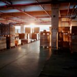 Cross-docking di gudang logistik untuk distribusi barang lebih cepat