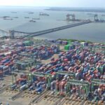 Integrasi sistem EDI vs API logistik di pelabuhan peti kemas Indonesia